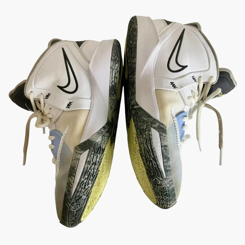 Nike Kyrie Infinity Basketball Shoes‎ sz. US Boys 6 Yr. Old White DD0334-102